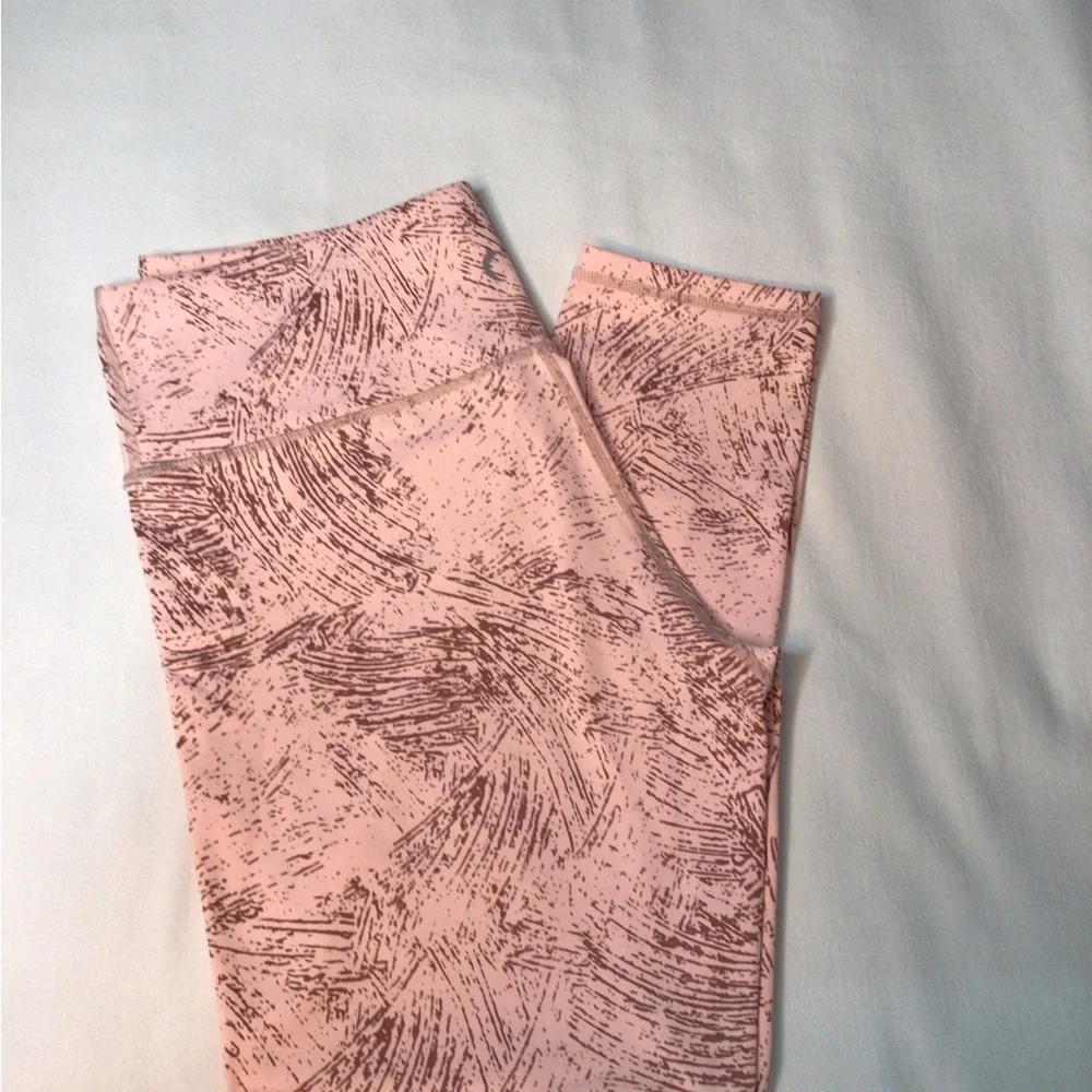 ZYIA Pink Leggings with Textured Pattern and Wide Waistband Women’s Size 12 Silk
